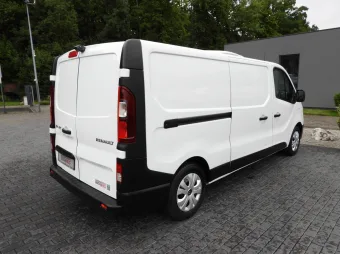 Renault Trafic furgon chłodnia 120KM 904331 - tyl zabudowy