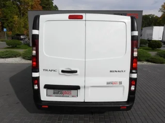 Renault Trafic furgon chłodnia 165KM 449239 - zabudowa