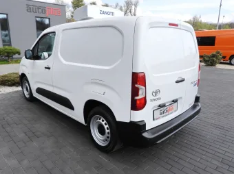 Toyota Proace City furgon chłodnia 100KM 972410 - bok tyl