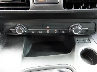 Toyota Proace City furgon chłodnia 100KM 983948 - wnetrze