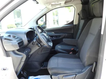 Toyota Proace City furgon chłodnia 100KM 983948 - radio
