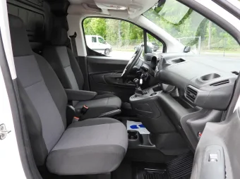 Toyota Proace City furgon chłodnia 100KM 972433 - konsola