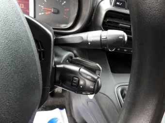 Toyota Proace City furgon chłodnia 100KM 972433 - radio