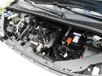 Toyota Proace City furgon chłodnia 100KM 975800 - radio