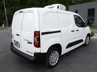 Toyota Proace City furgon chłodnia 100KM 975800 - zabudowa