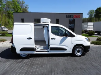 Toyota Proace City furgon chłodnia 100KM 983948 - zaladunek