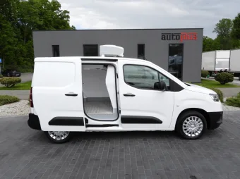 Toyota Proace City furgon chłodnia 100KM 975800 - zaladunek