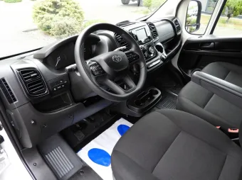 Toyota Proace Max skrzynia plandeka 10 palet 140KM A53689 - środek