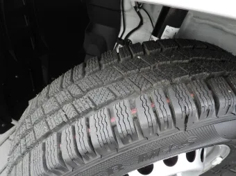 Toyota Proace Max skrzynia plandeka 10 palet 140KM A53689 - detal pojazdu