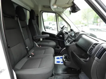 Toyota Proace Max skrzynia plandeka 10 palet 140KM A53689 - fotel pasażera