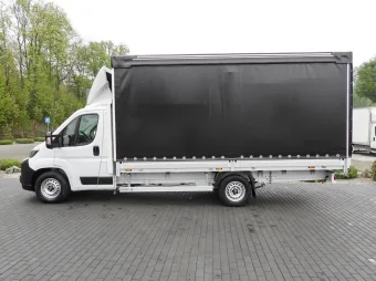 Toyota Proace Max skrzynia plandeka 10 palet 140KM A53689 - tył środek zabudowy
