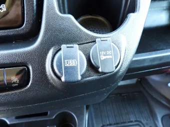 Toyota Proace Max skrzynia plandeka 10 palet 140KM A38028 - podsufitka
