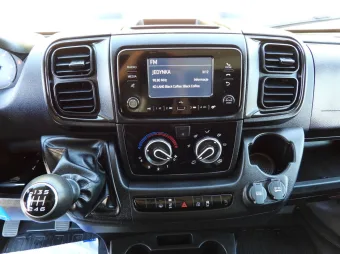 Toyota Proace Max skrzynia plandeka 10 palet 140KM A38028 - wnetrze