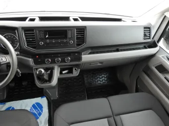 Volkswagen Crafter brygadówka 140KM 009040 - wnetrze