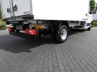 Volkswagen Crafter chłodnia / izoterma 8 palet 180KM 040927 - licznik