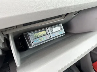 Volkswagen Crafter chłodnia / izoterma 8 palet 180KM 040927 - pasazer