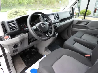Volkswagen Crafter chłodnia / izoterma 8 palet 180KM 040927 - srodek