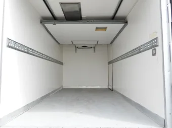Volkswagen Crafter chłodnia / izoterma 8 palet 180KM 040927 - tyl zabudowy