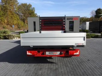 Volkswagen Crafter doka skrzynia 140KM 051607 - bok tyl