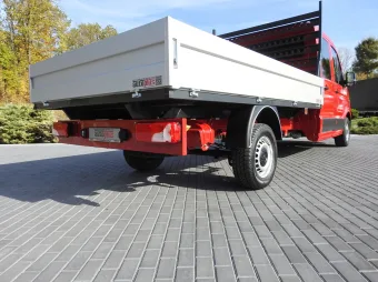 Volkswagen Crafter doka skrzynia 140KM 051607 - radio