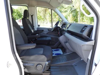 Volkswagen Crafter doka wywrotka 180KM 013815 - schowki