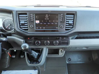 Volkswagen Crafter doka wywrotka 180KM 013815 - wnetrze