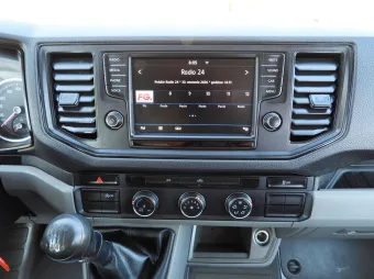 Volkswagen Crafter doka wywrotka 180KM 013815 - wnetrze