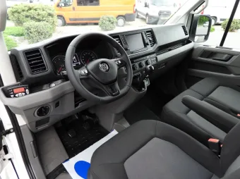 Volkswagen Crafter kontener chłodnia 8 palet 180KM 043093 - srodek