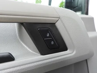 Volkswagen Crafter kontener chłodnia 8 palet 180KM 043093 - wnetrze