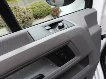 Volkswagen Crafter skrzynia plandeka 10 palet 180KM 042552 - panel sterowania