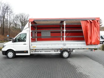 Volkswagen Crafter skrzynia plandeka 10 palet 180KM 042552 - przestrzeń ładunkowa