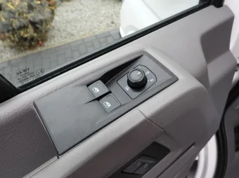 Volkswagen Crafter skrzynia plandeka 10 palet 180KM 042552 - radio i multimedia
