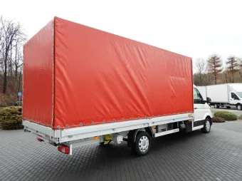Volkswagen Crafter skrzynia plandeka 10 palet 180KM 042552 - tył
