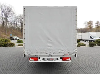 Volkswagen Crafter skrzynia plandeka 10 palet 180KM 045820 - bok tyl