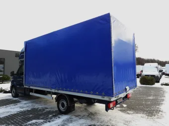 Volkswagen Crafter skrzynia plandeka 10 palet 180KM 048104 - bok tyl