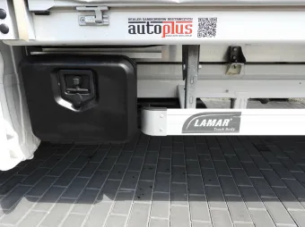 Volkswagen Crafter skrzynia plandeka 10 palet 180KM 040234 - detal