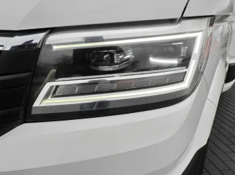 Volkswagen Crafter skrzynia plandeka 10 palet 180KM 045820 - detal