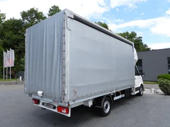 Volkswagen Crafter skrzynia plandeka 10 palet 180KM 040234 - kabina