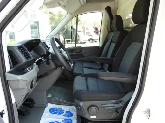 Volkswagen Crafter skrzynia plandeka 10 palet 180KM 043388 - kierownica