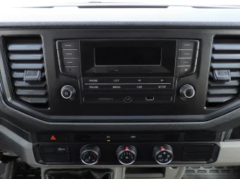 Volkswagen Crafter skrzynia plandeka 10 palet 180KM 048104 - klima