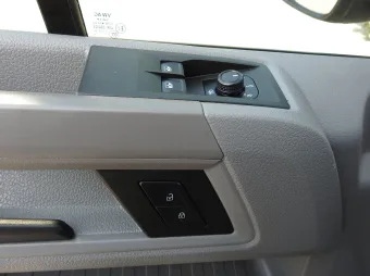 Volkswagen Crafter skrzynia plandeka 10 palet 180KM 043388 - licznik