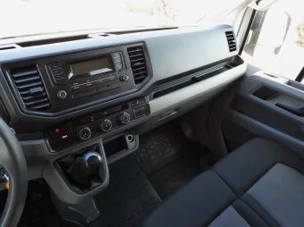 Volkswagen Crafter skrzynia plandeka 8 palet 180KM 051283 - panel