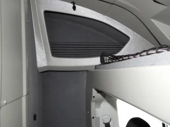 Volkswagen Crafter skrzynia plandeka 10 palet 180KM 045820 - pasazer