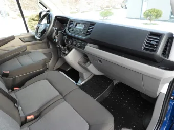 Volkswagen Crafter skrzynia plandeka 10 palet 180KM 048104 - podsufitka