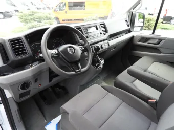 Volkswagen Crafter skrzynia plandeka 10 palet 180KM 040234 - podwozie