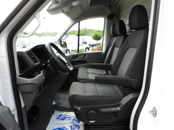Volkswagen Crafter skrzynia plandeka 10 palet 180KM 040234 - schowki