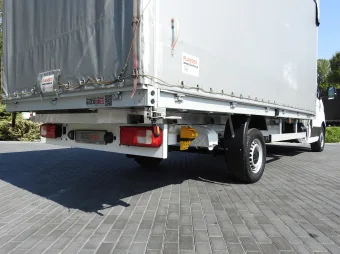 Volkswagen Crafter skrzynia plandeka 10 palet 180KM 043388 - siedzenia