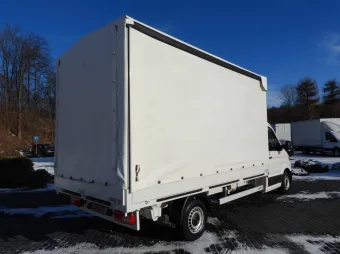 Volkswagen Crafter skrzynia plandeka 8 palet 180KM 051283 - tyl