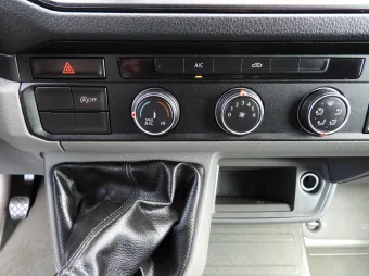Volkswagen Crafter skrzynia plandeka 10 palet 180KM 040234 - widok