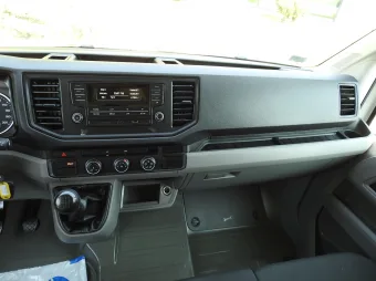 Volkswagen Crafter skrzynia plandeka 10 palet 180KM 043388 - wnetrze